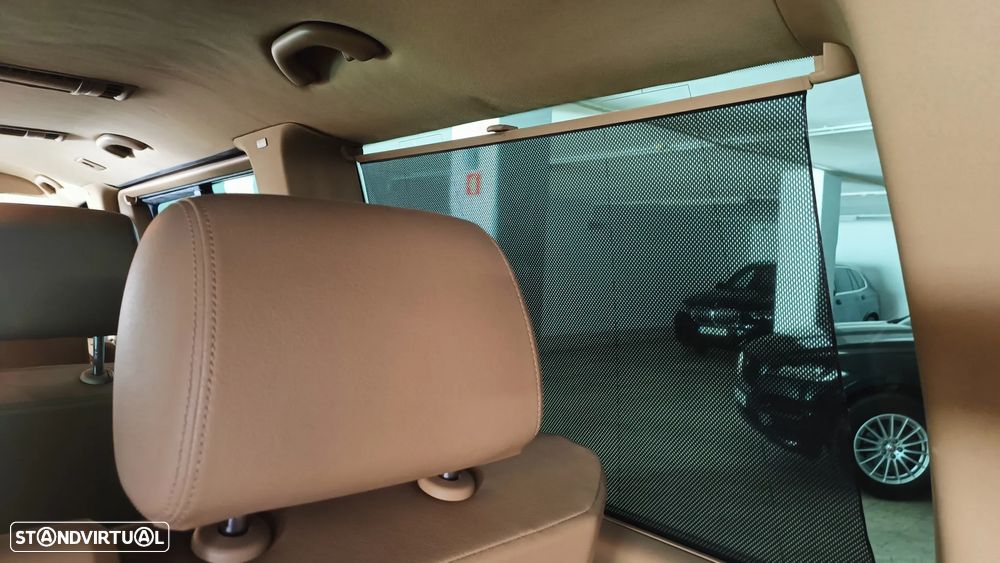 VW Multivan 2.5 TDi Highline - 16