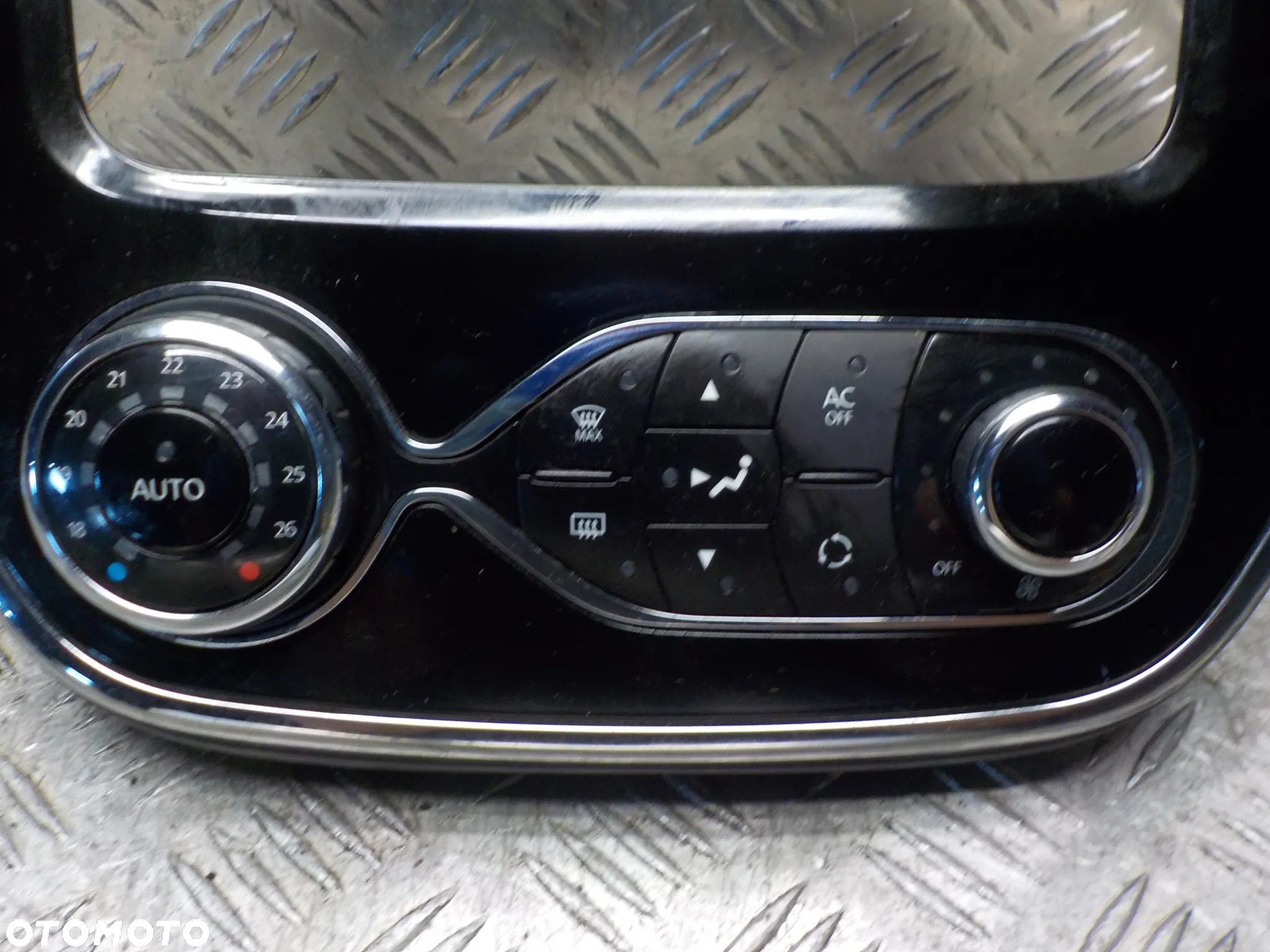 RENAULT CAPTUR PANEL STEROWANIA NAWIEWEM RAMKA - 2