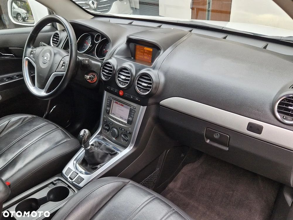 Opel Antara 2.2 CDTI Cosmo - 24