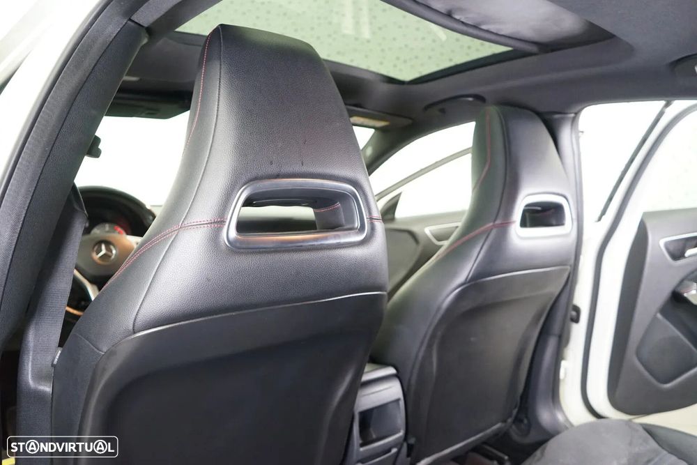 Mercedes-Benz A 180 d AMG Line Aut. - 38