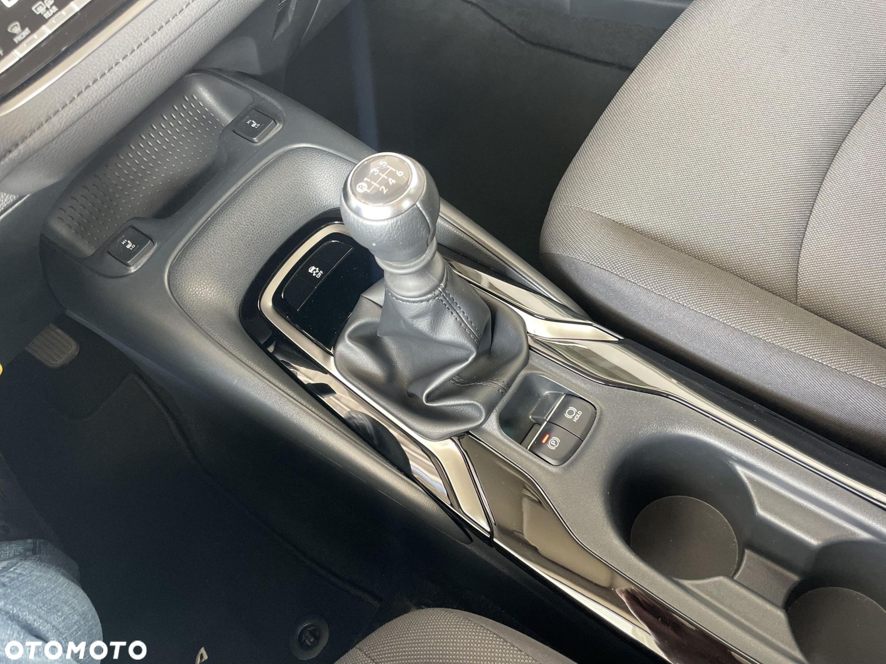 Toyota Corolla - 22
