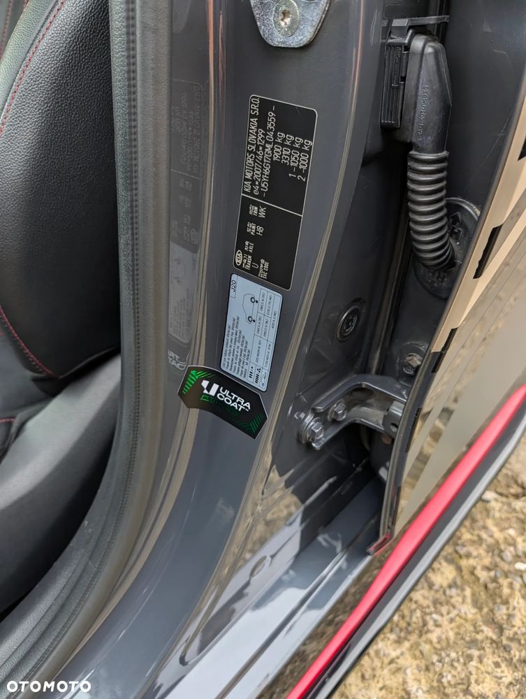 Kia ProCeed 1.6 T-GDI DCT7 OPF GT - 17