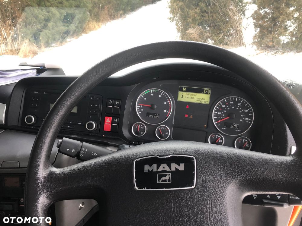MAN TGS 32.360 8x4 piaskarka solarka schmidt euro5 pług - 6