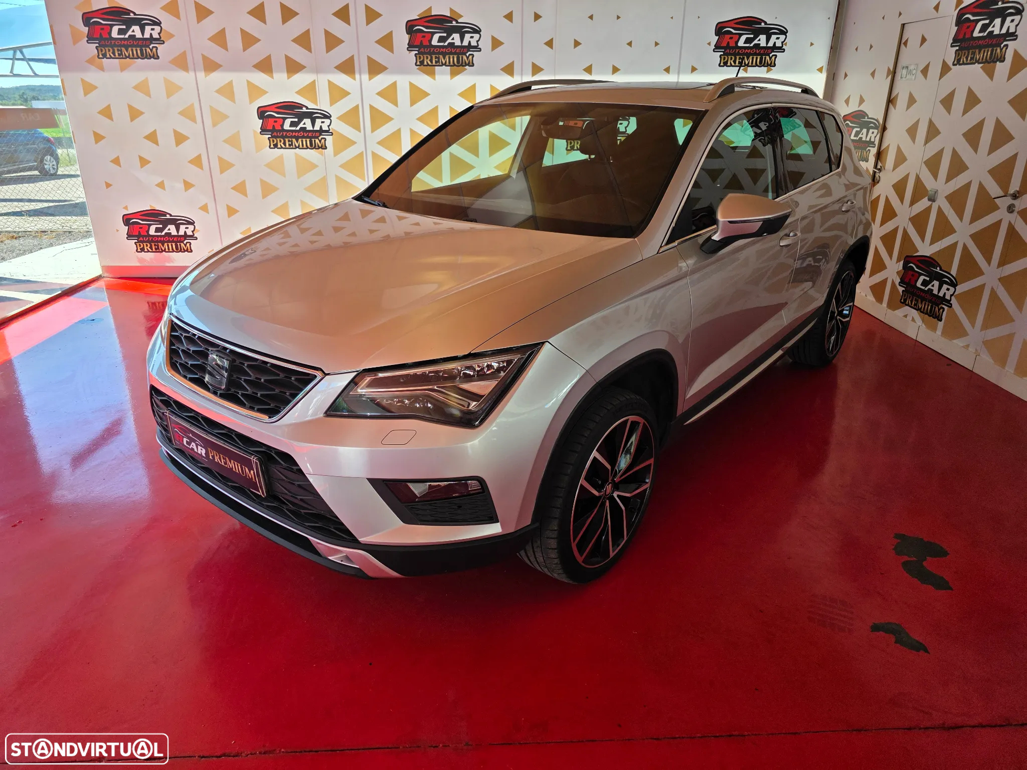 SEAT Ateca 2.0 TDI 4Drive DSG FR BLACK EDITION - 2