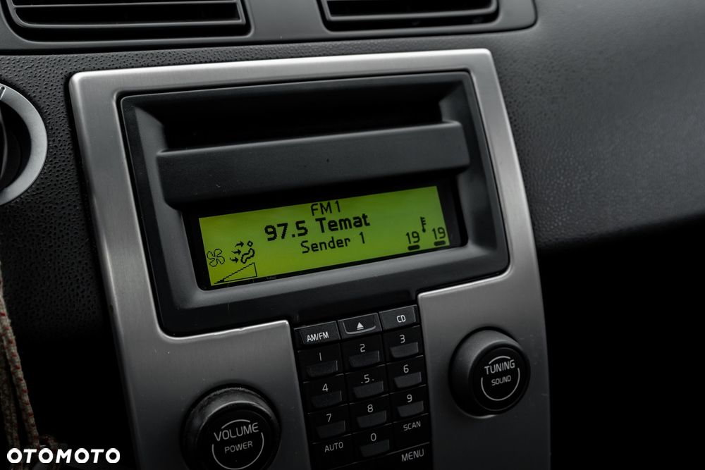 Volvo S40 T5 Momentum - 33