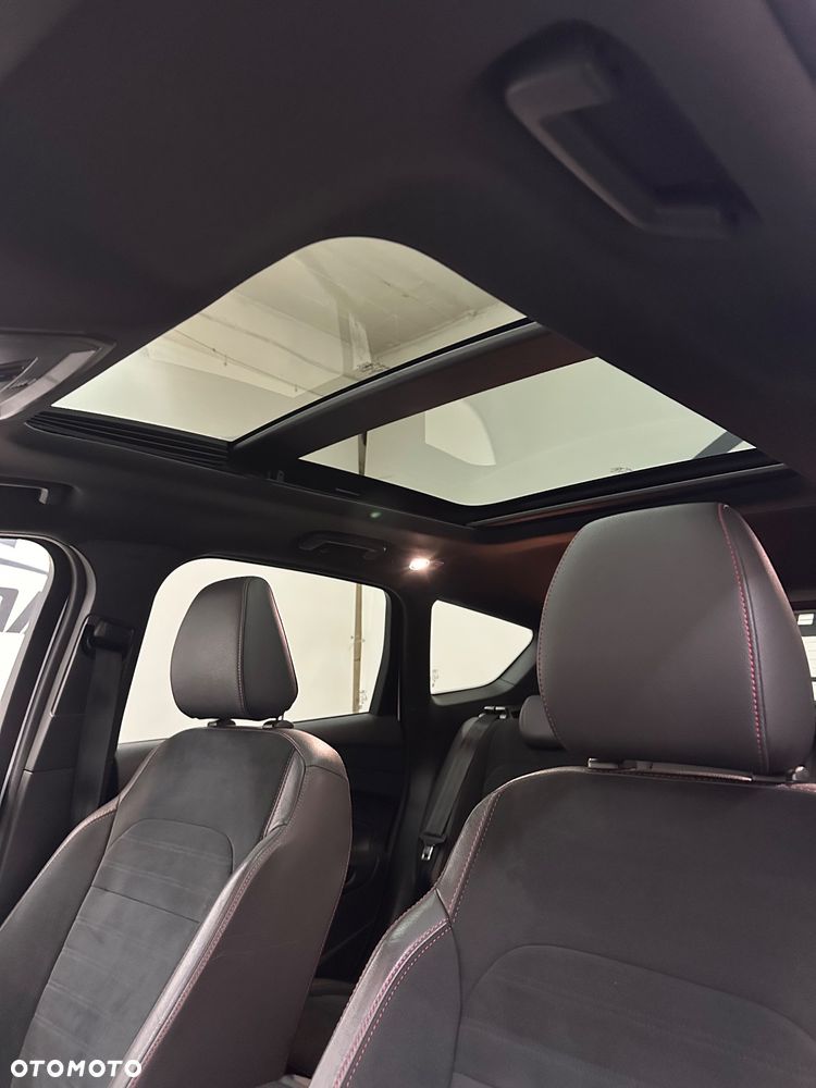 Ford Kuga 2.0 TDCi 4x4 ST-Line - 22