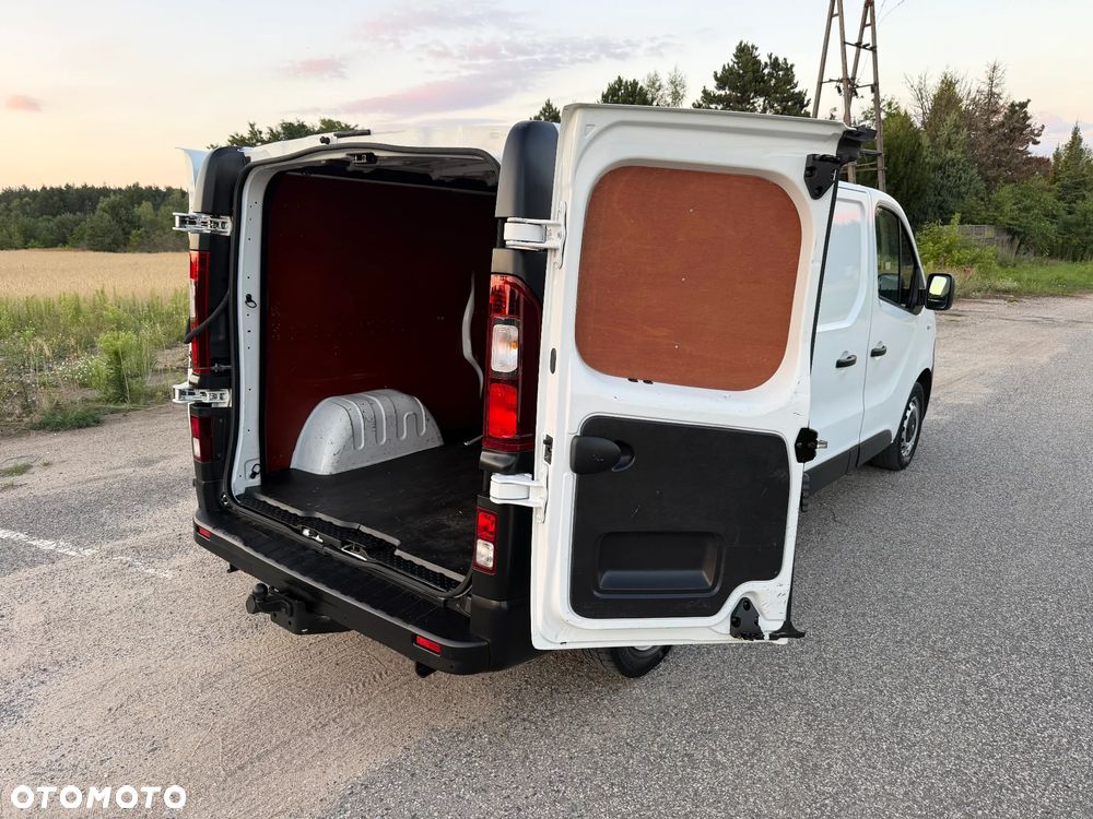 Opel VIVARO*LED*klima*drzwi 270" tylnie*Car Play*dobre auto! - 20