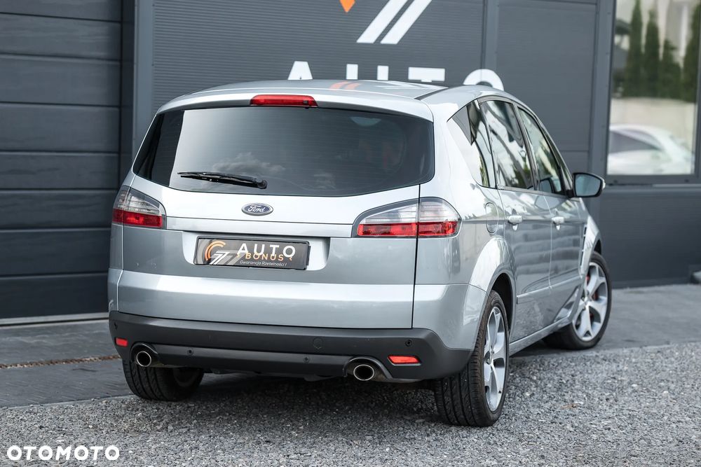Ford S-Max - 10