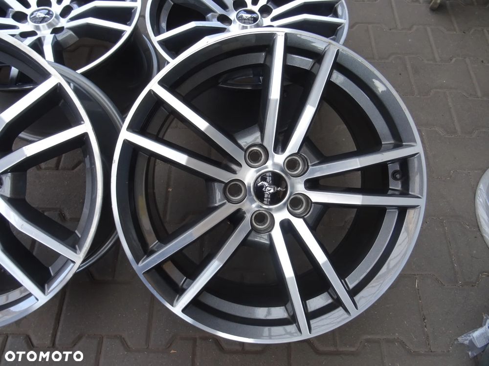 5x114,3x70,5  8Jx18 ET40 Musang Alumniowe 18 z czujnikami ciśnienia - 3