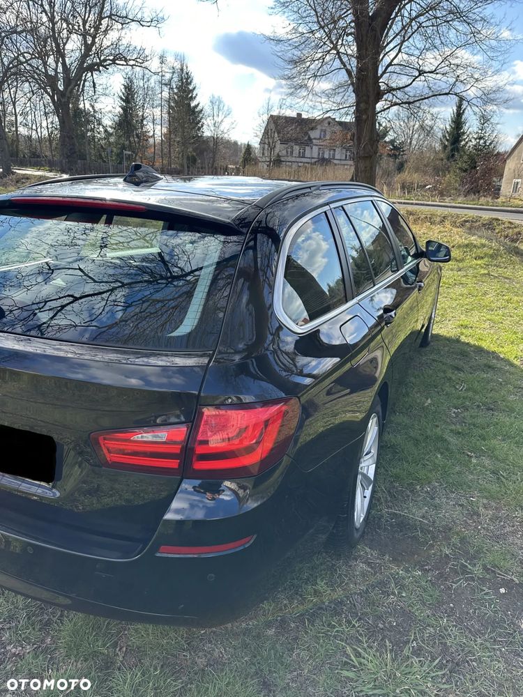 BMW Seria 5 520i Touring - 17