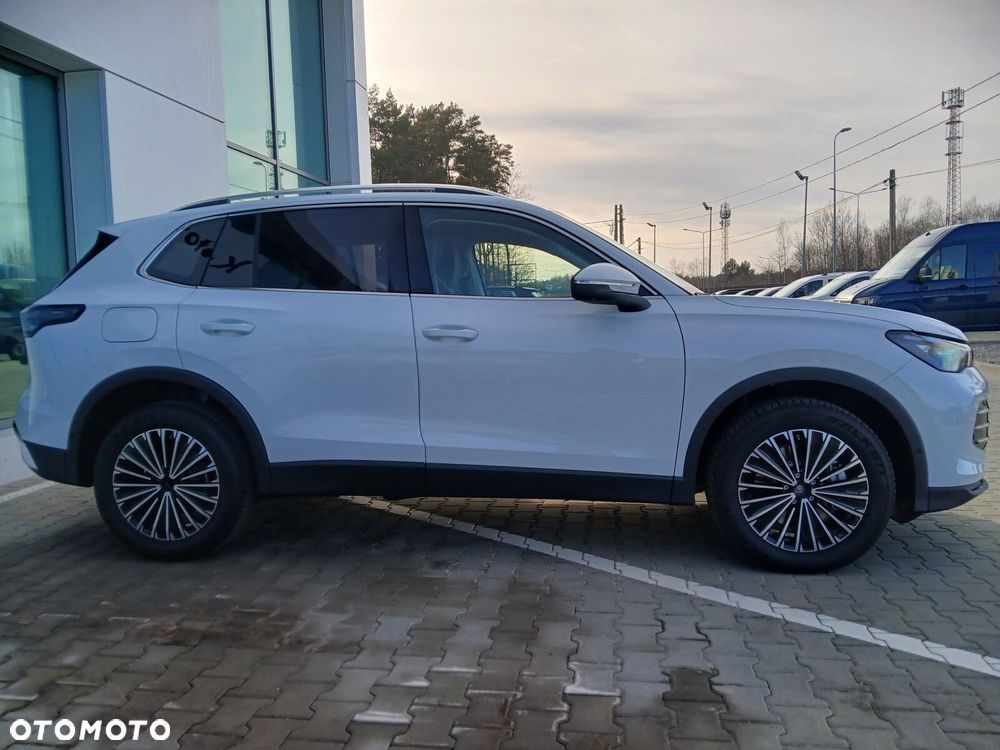 Volkswagen Tiguan - 5