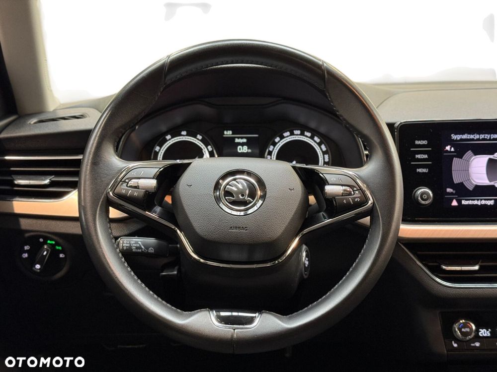 Skoda Kamiq 1.0 TSI Style - 26