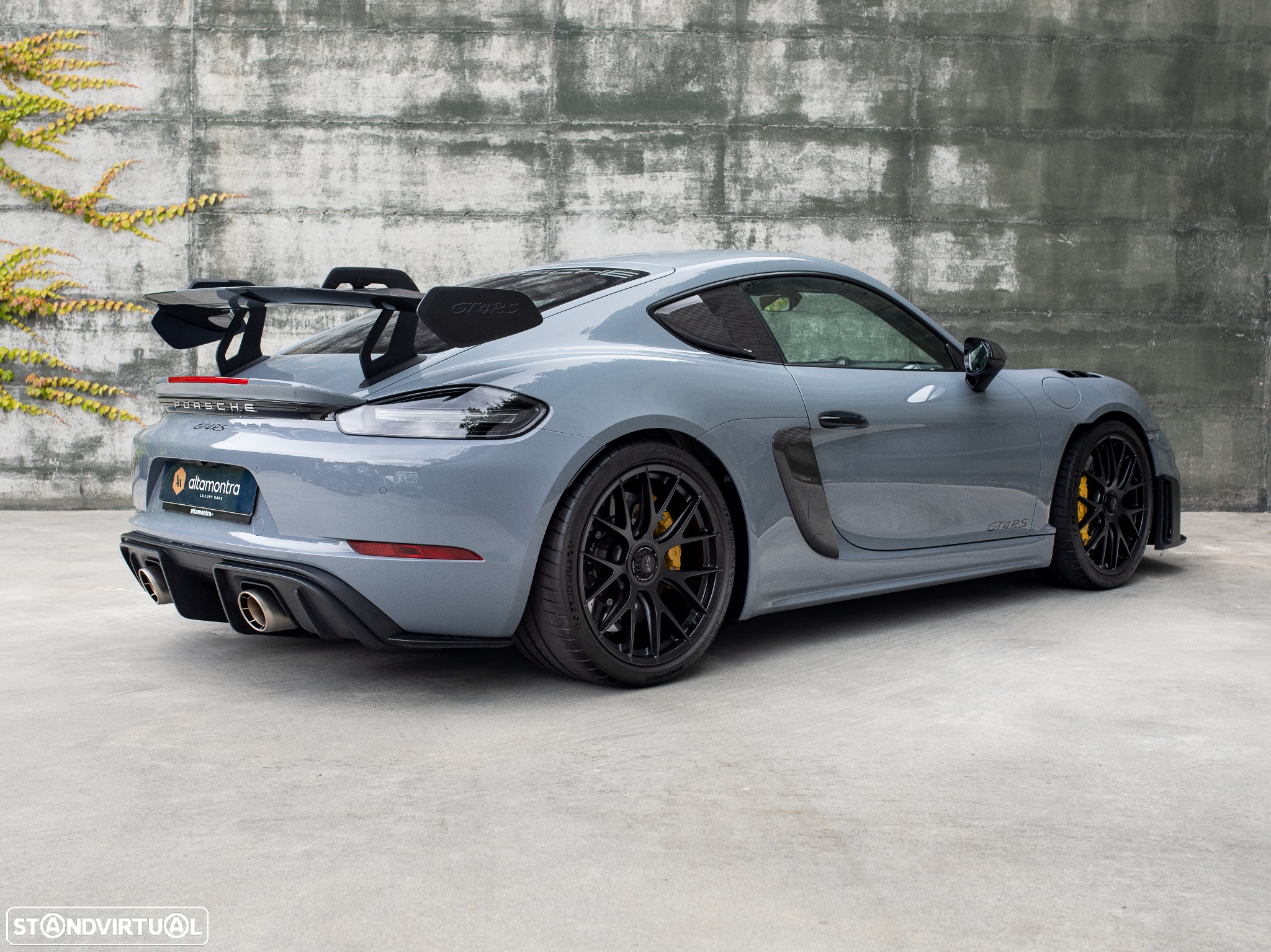 Porsche 718 Cayman GT4 RS - 18