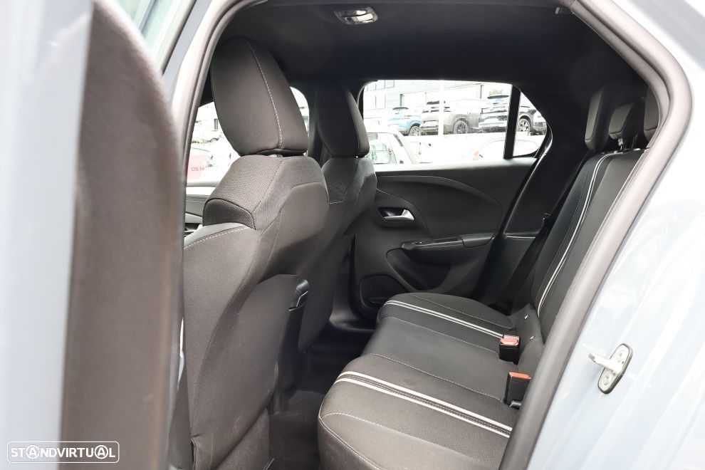 Opel Corsa 1.2 T GS - 18