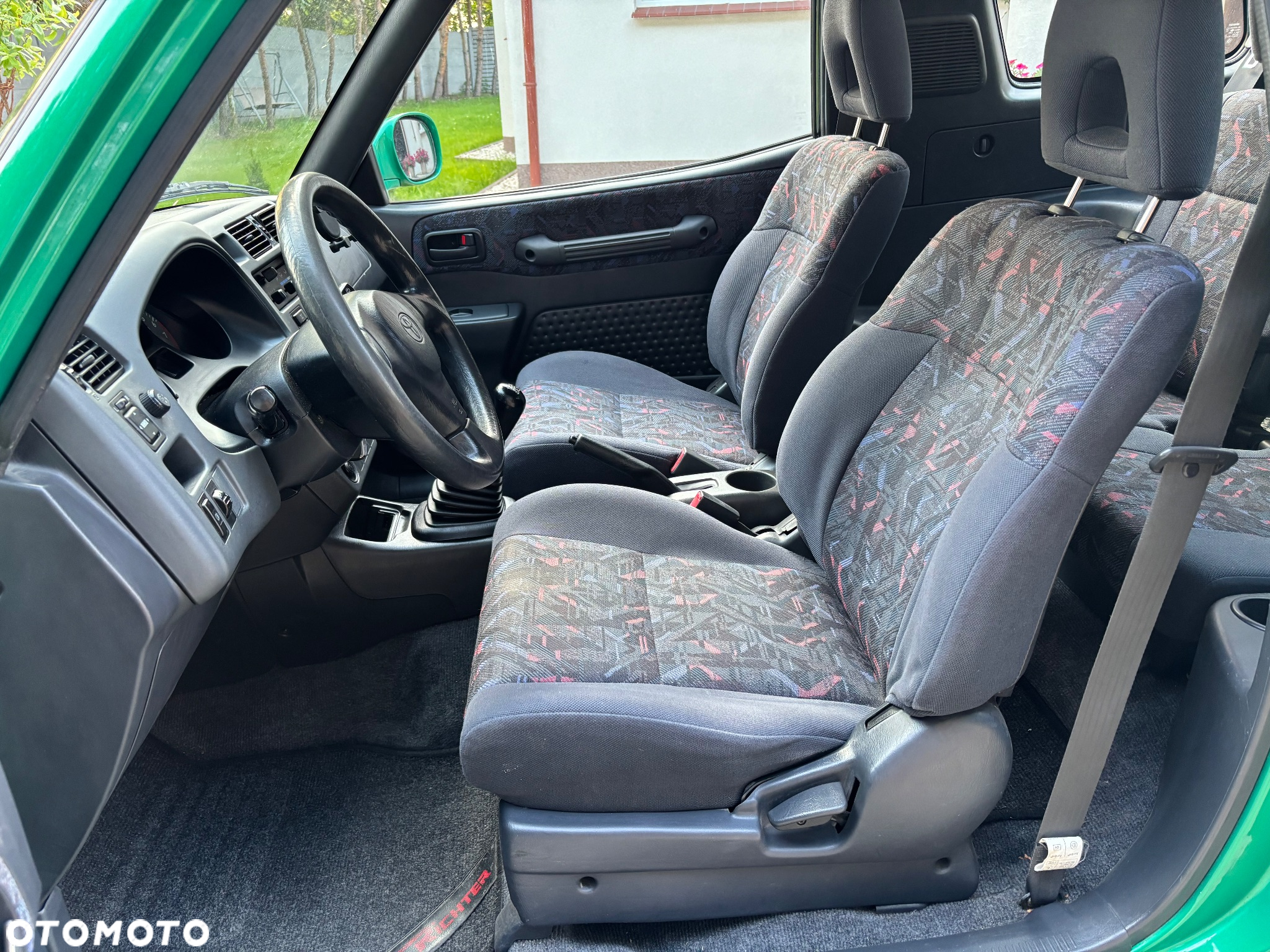 Toyota RAV4 - 13