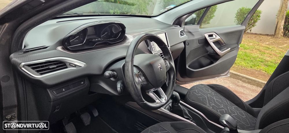 Peugeot 2008 1.4 HDi Active - 10