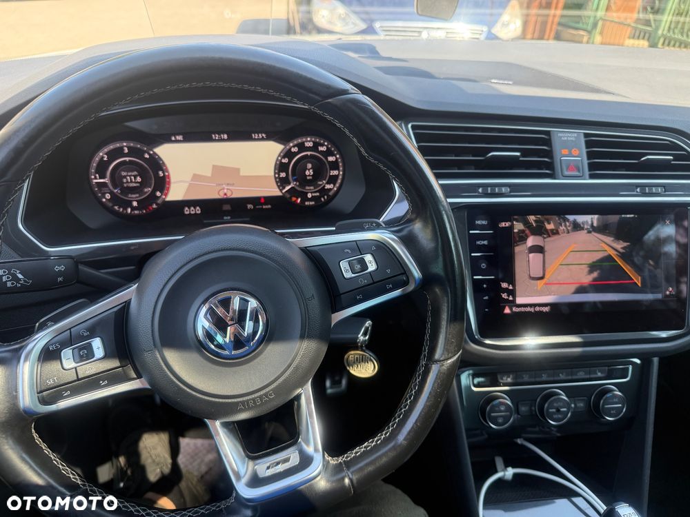 Volkswagen Tiguan - 16