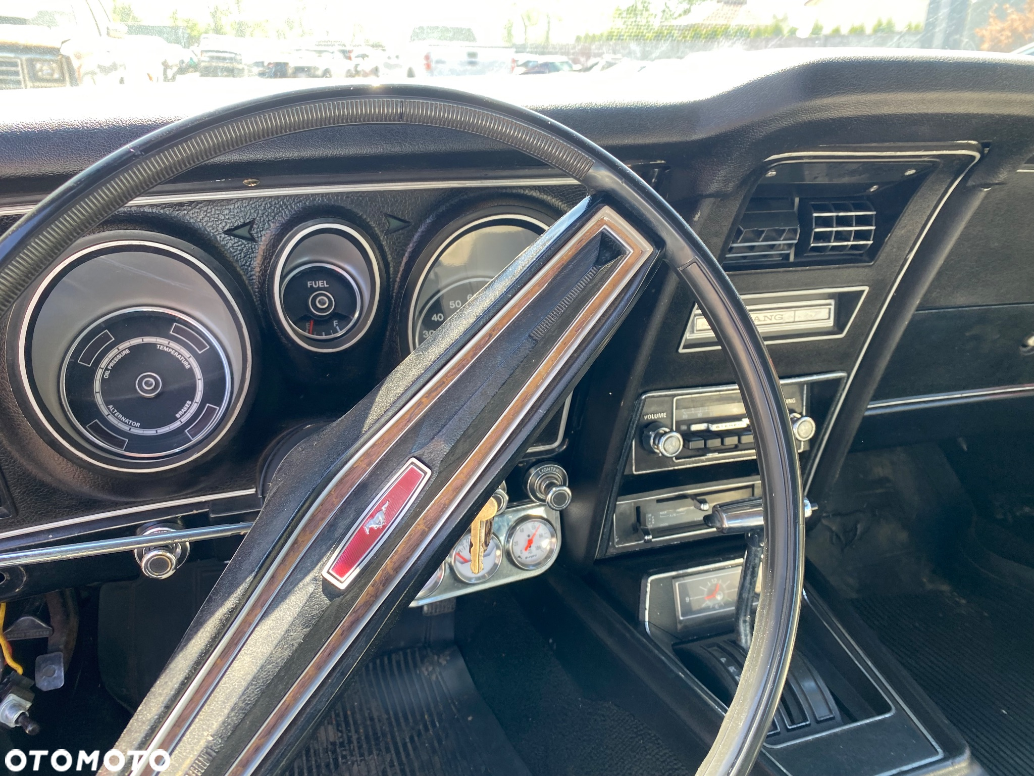 Ford Mustang - 17