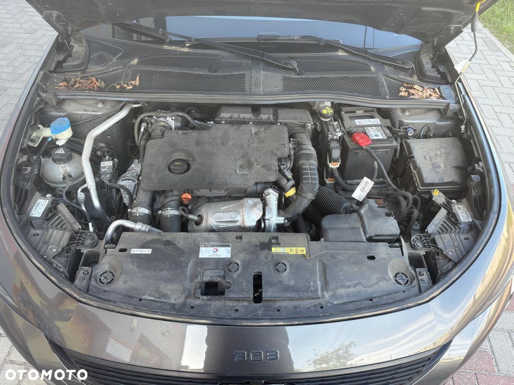 Peugeot 308 1.5 BlueHDi Active S&S EAT8 - 17