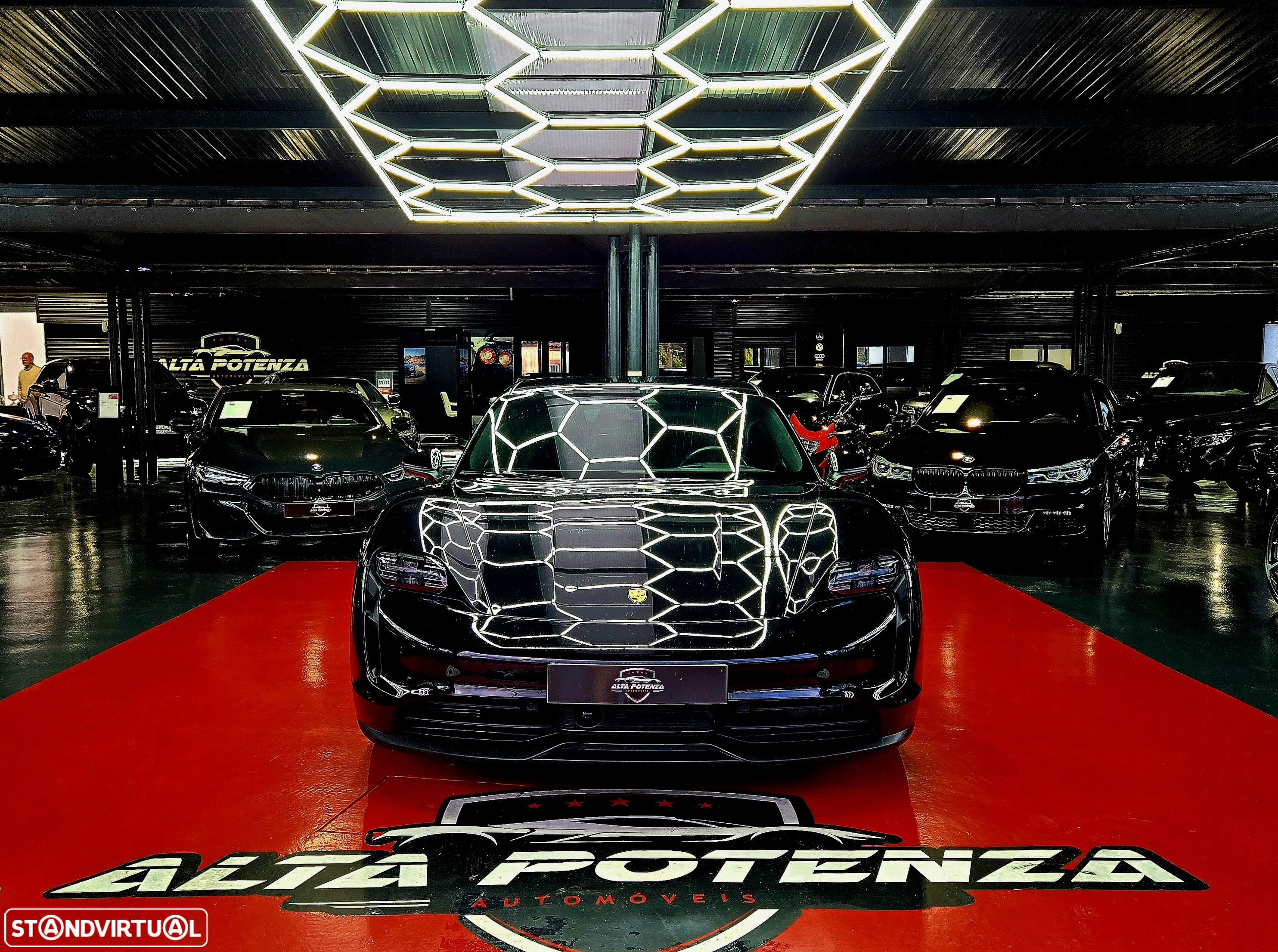 Porsche Taycan Sport Turismo Standard - 1