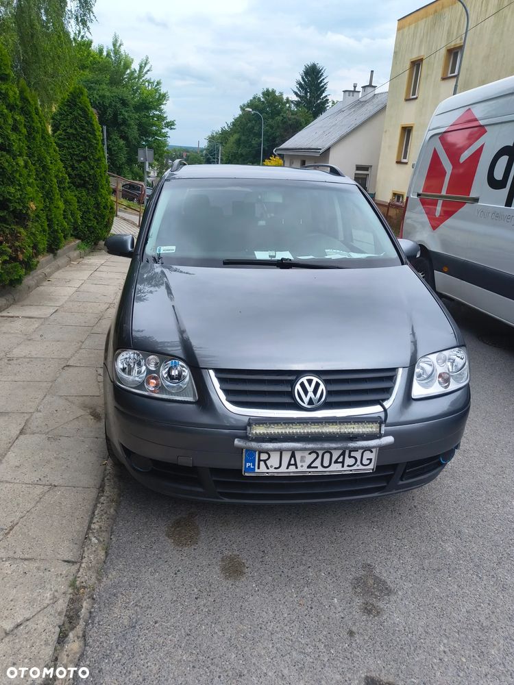 Volkswagen Touran 1.9 TDI Highline - 6