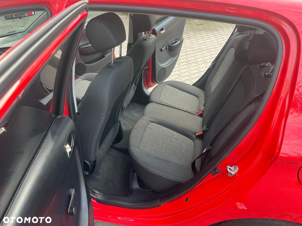 Hyundai i20 - 12