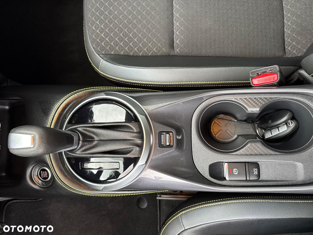 Nissan Juke 1.0 DIG-T Kiiro DCT - 36