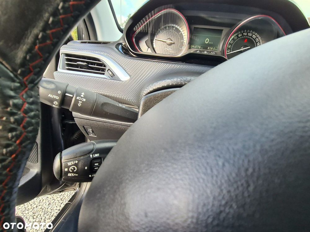 Peugeot 2008 PureTech 110 Stop&Start GT-Line Edition - 19