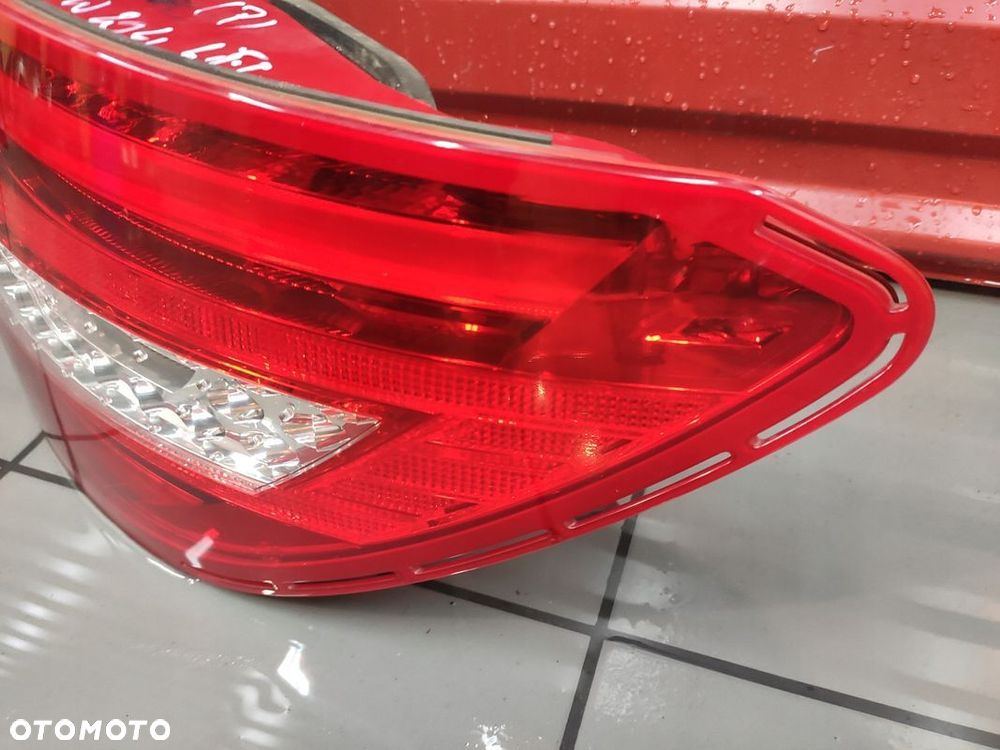MERCEDES C-KLASA W204 LIFT LAMPA LED PRAWA TYŁ TYLNA EUROPA ORYGINALNA - 8