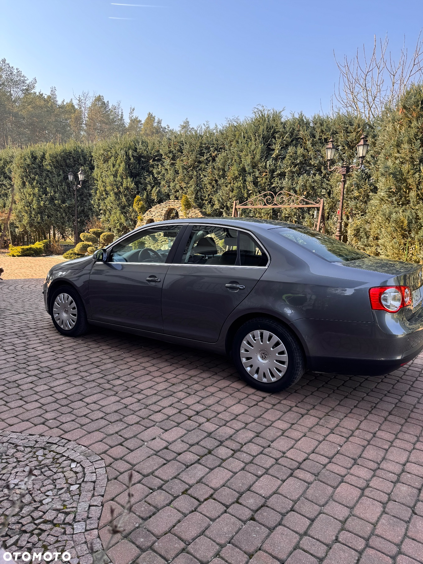 Volkswagen Jetta 1.6 FSI Trendline - 2