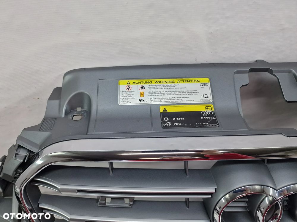 AUDI A3 / S3 8V0 / 8V3 12- ATRAPA / GRILL PRZEDNI PRZÓD , BARDZO ŁADNA , SZARA , NR 8V3853651B/C , NR AUKCJI GL696 (GL697) - 8