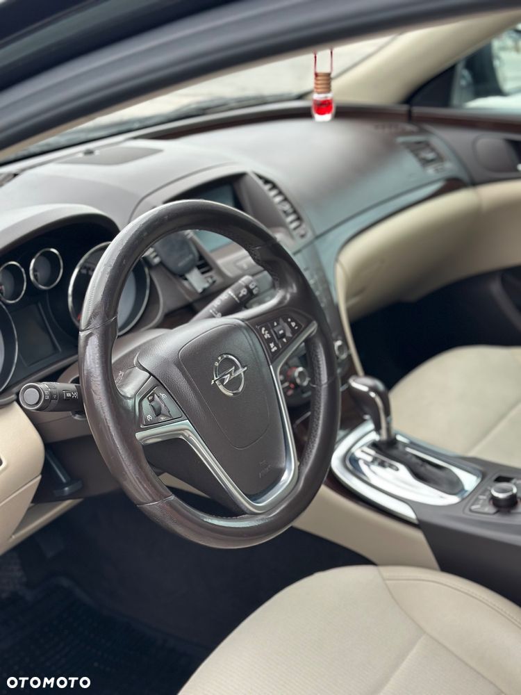 Opel Insignia - 12