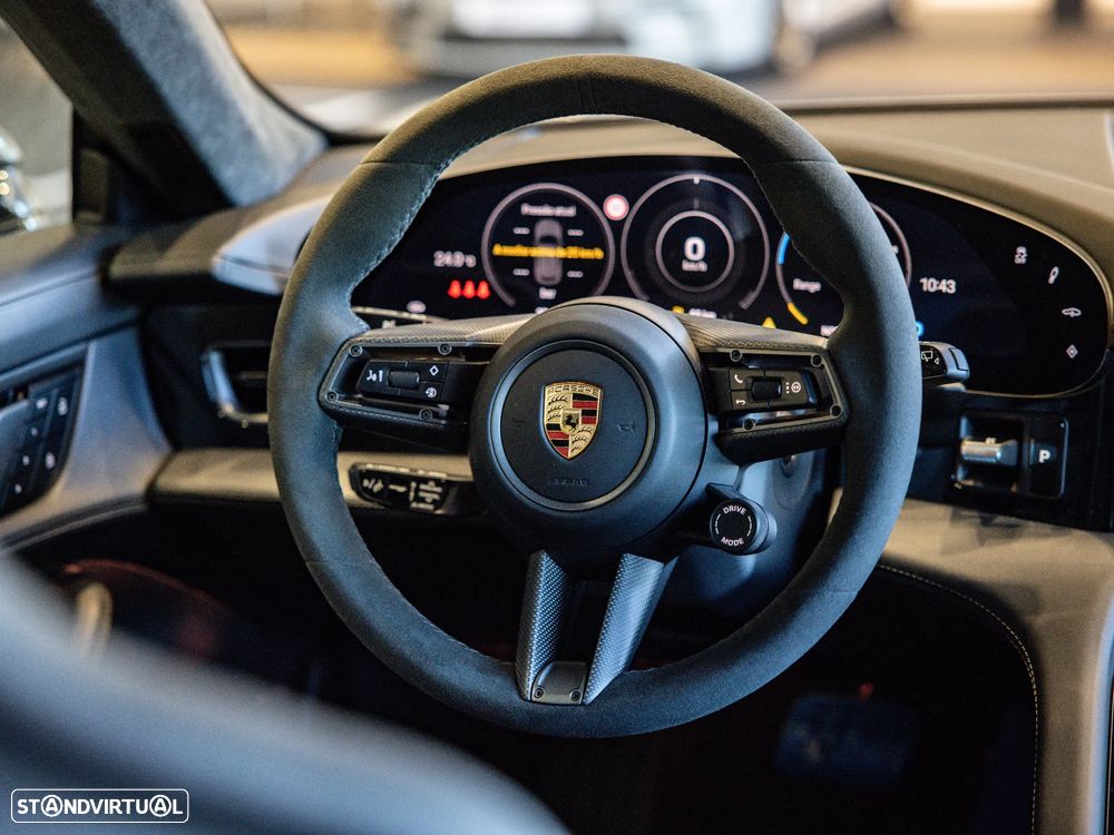 Porsche Taycan Sport Turismo Turbo - 33