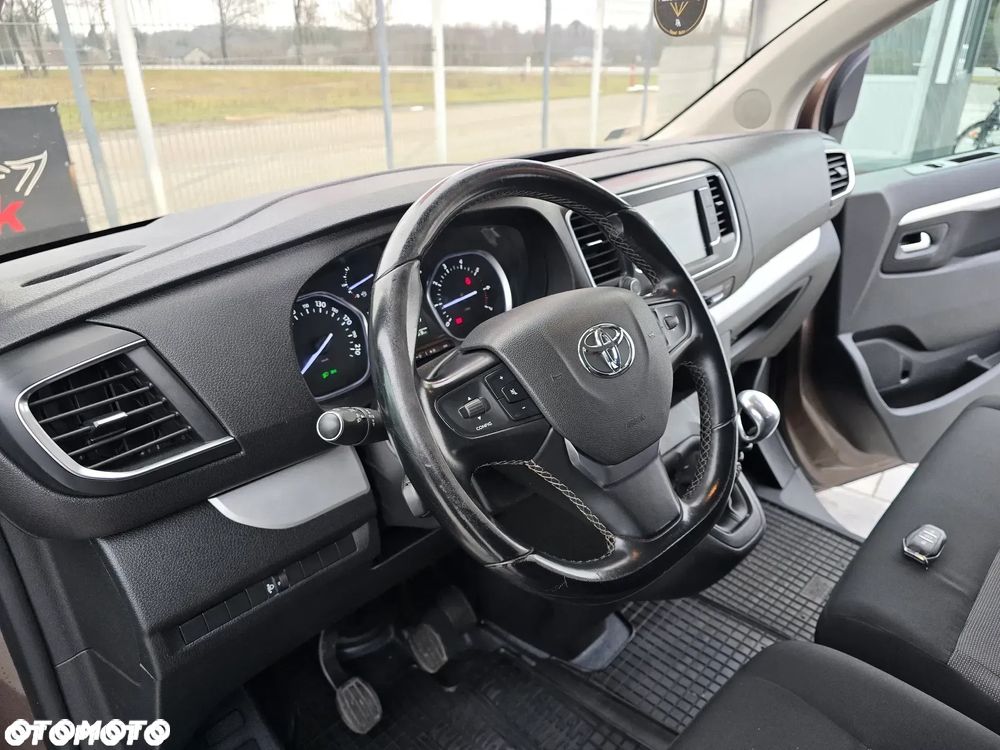 Toyota Proace Verso 2.0 D4-D Medium VIP - 26