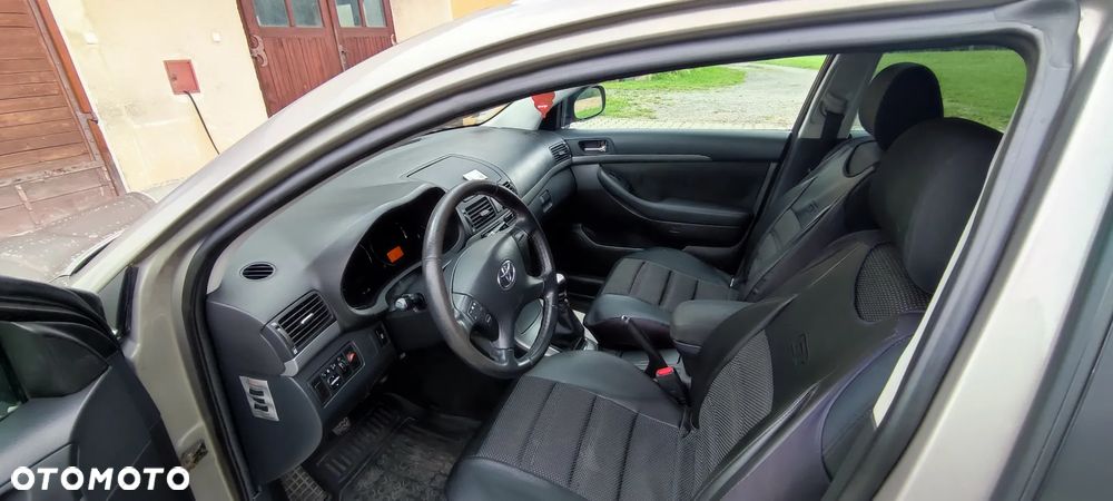 Toyota Avensis 2.0 D-4D Sol - 7