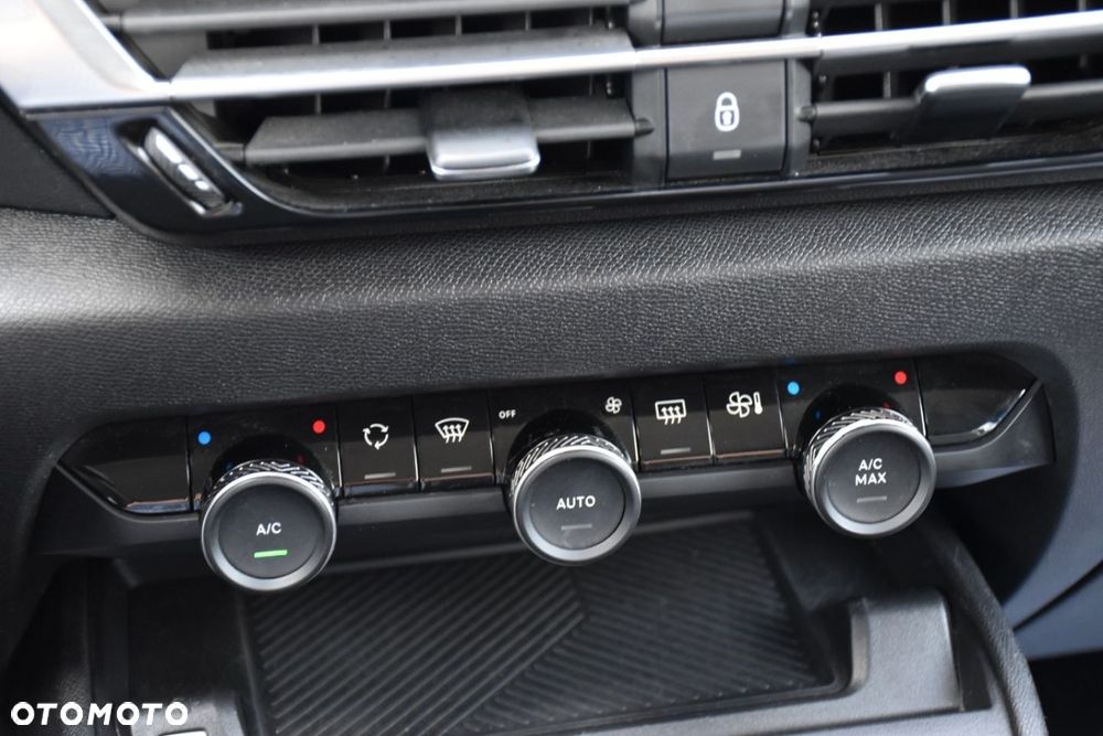 Citroën C4 1.2 PureTech Feel S&S - 24