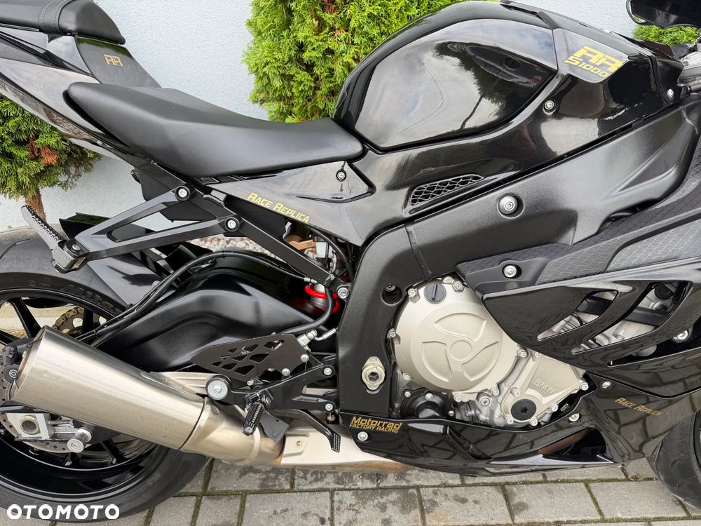 BMW S - 19