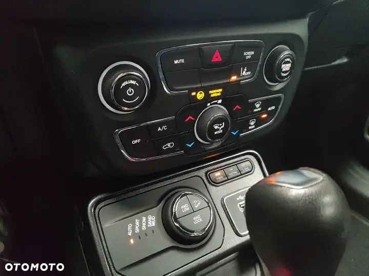 Jeep Compass - 15