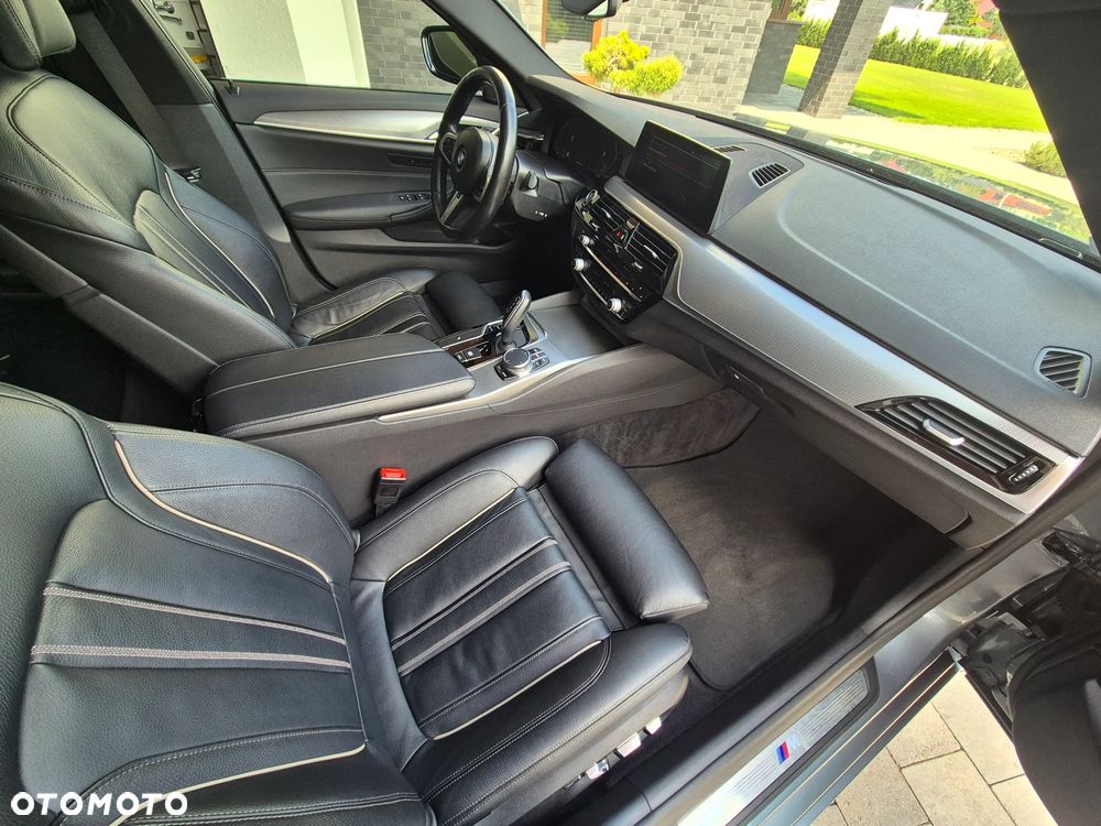 BMW Seria 5 520d xDrive M Sport sport - 28