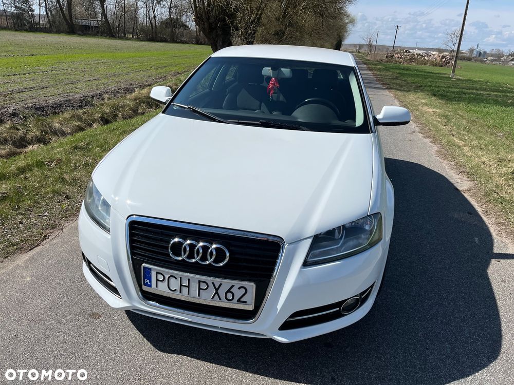 Audi A3 Sportback 2.0 TDI DPF Ambiente - 4