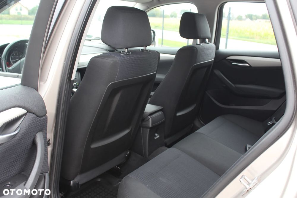 BMW X1 sDrive18i - 22