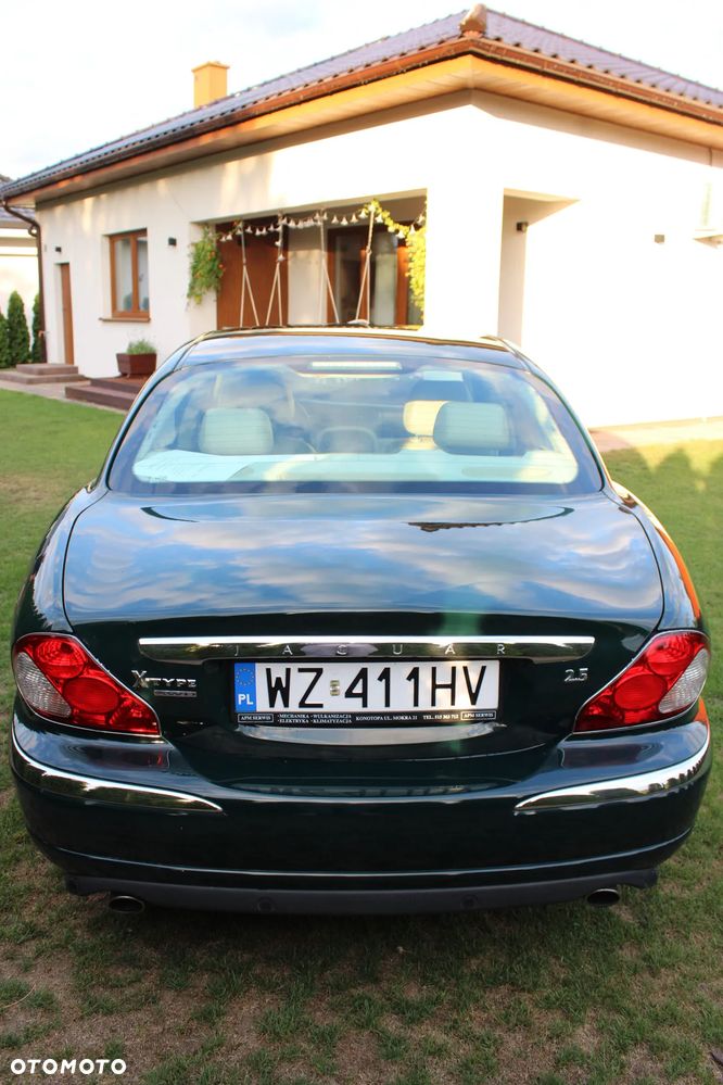 Jaguar X-Type 2.5 V6 4x4 Executive - 5