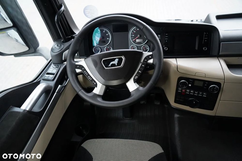 MAN TGX 18.500 / 4x4 / HYDRAULIKA / HYDRODRIVE / NISKA KABINA / OPONY 100% / EURO 6 / - 29