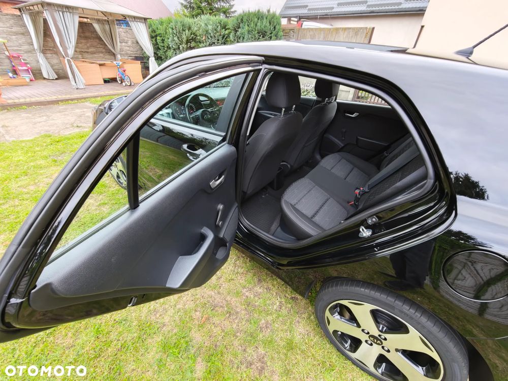 Kia Rio 1.2 L - 16