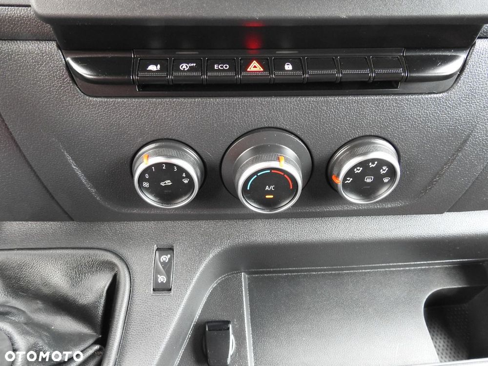 Renault MASTER PLANDEKA 10 PALET WEBASTO TEMPOMAT KLIMATYZACJA LEDY PNEUMATYKA  165KM - 37
