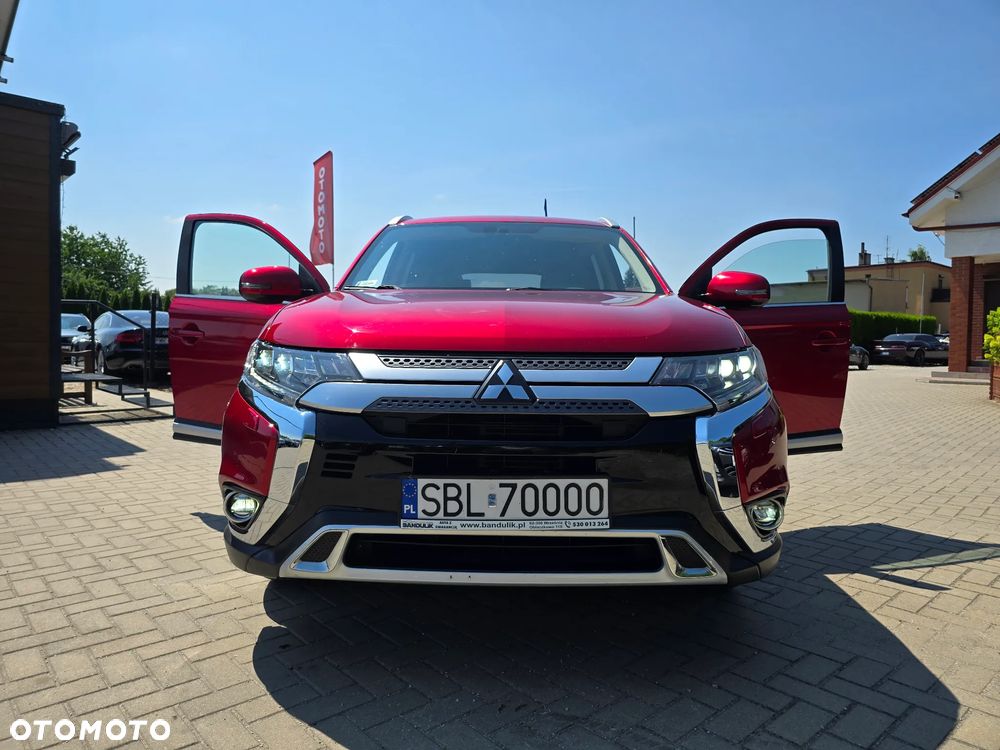 Mitsubishi Outlander - 24