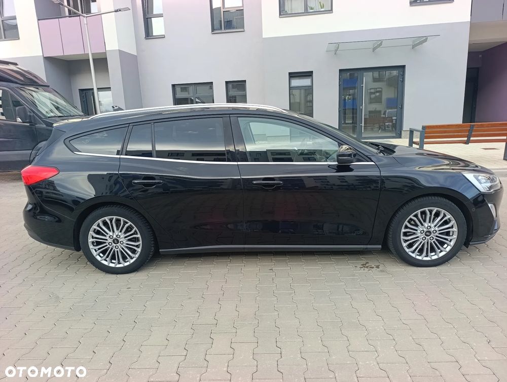Ford Focus 1.5 EcoBlue STart-Stopp-System TITANIUM X - 2