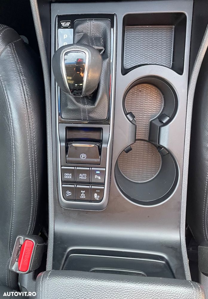 Hyundai Tucson 2.0 CRDI 4WD Automatik Premium - 22