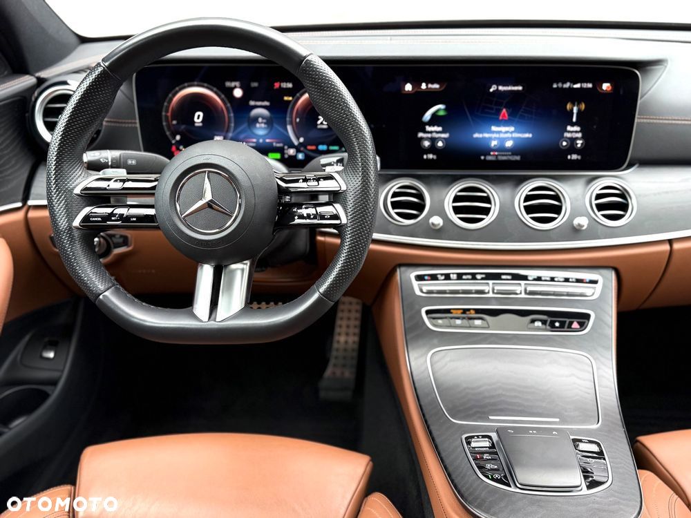 Mercedes-Benz Klasa E - 16