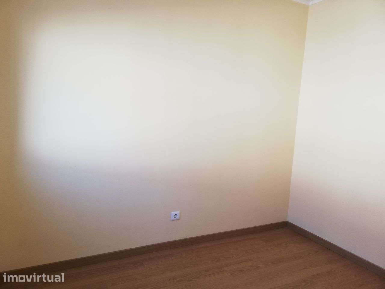 Apartamento T2 + 1 Mato Cheirinhos - Grande imagem: 4/23